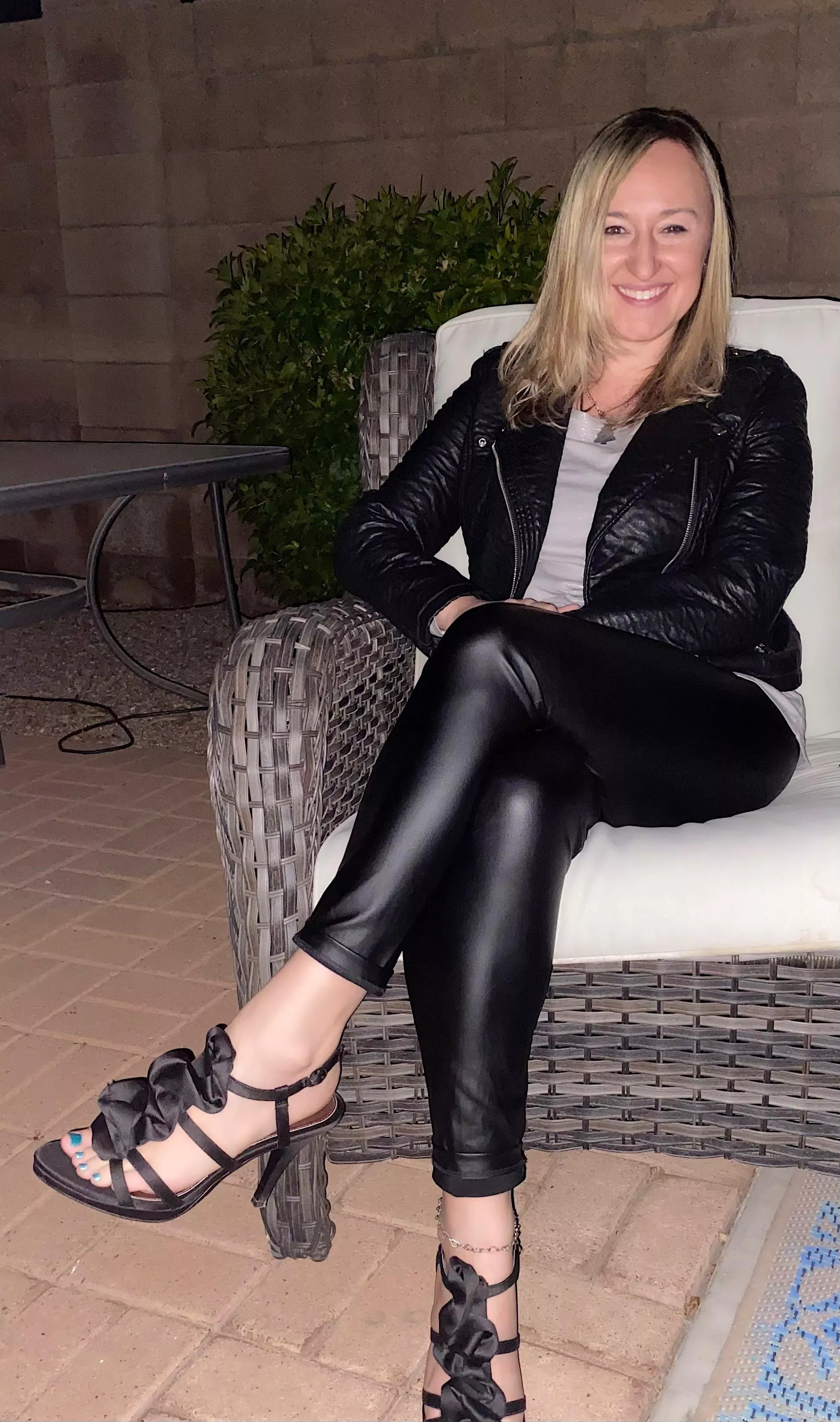 Black ruffle heels posted by breakthrough_19