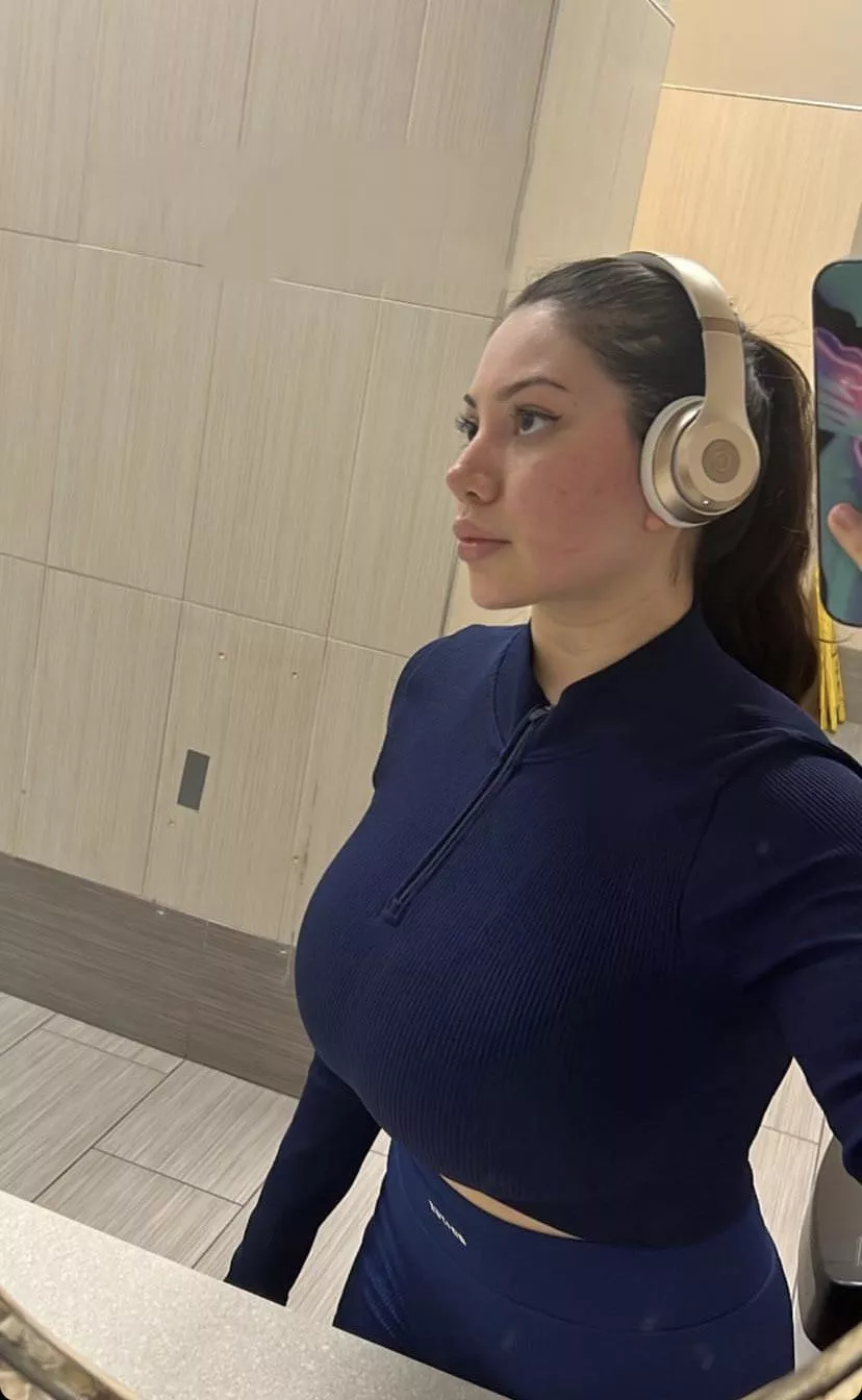 Busty in blue posted by anonymous123456_