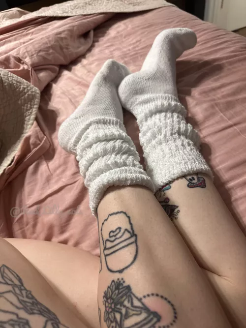 Cuddles needed [f] by Red_Lilly_sole