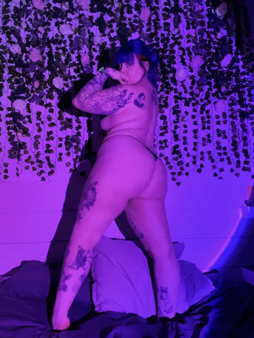 Cum inside or out by ShaytheKinkyFox_