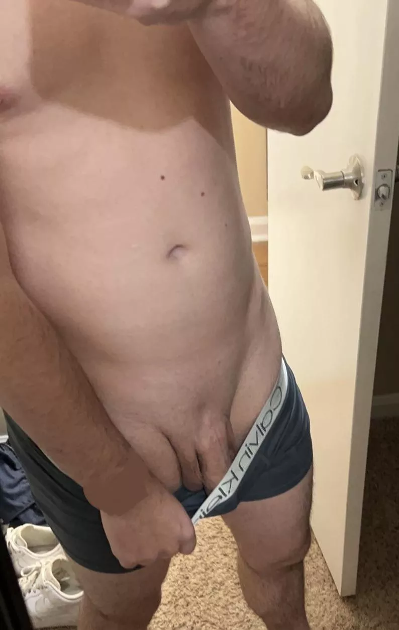 DM me if I stopped your scroll 😝 posted by LandscapeResidentt