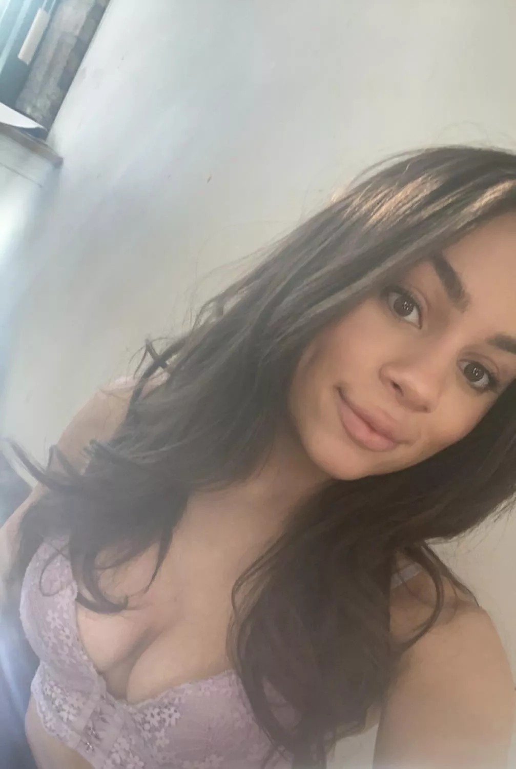 Do you like a petite Brazilian? posted by giadollxx