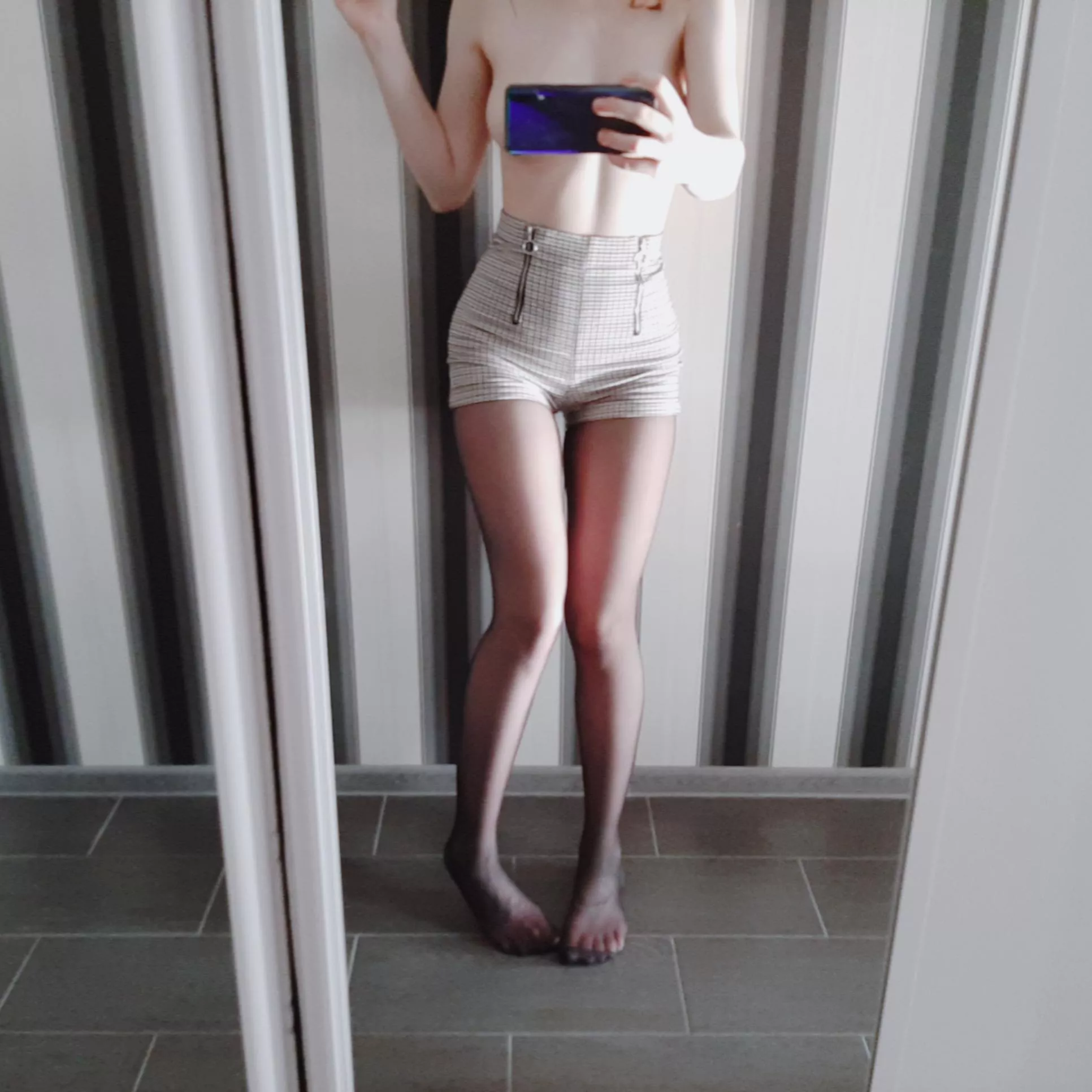 Do you like my legs? [OC] posted by Apprehensive_Dare629