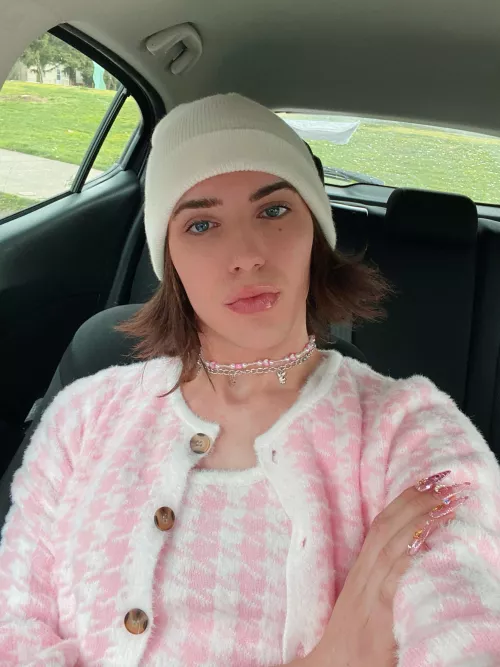 first time posting a sfw selfie on reddit c: pls b nice lol by tskikilove