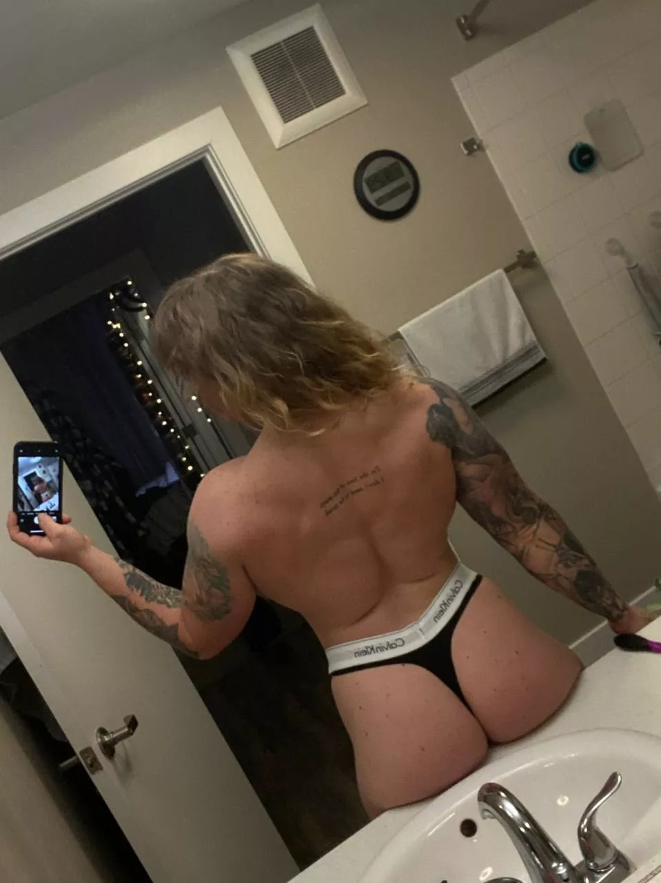 Fit backs are so sexy, right? posted by LizAnne1995