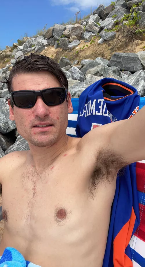 Found a Sweaty wet beach pit by hottestpits