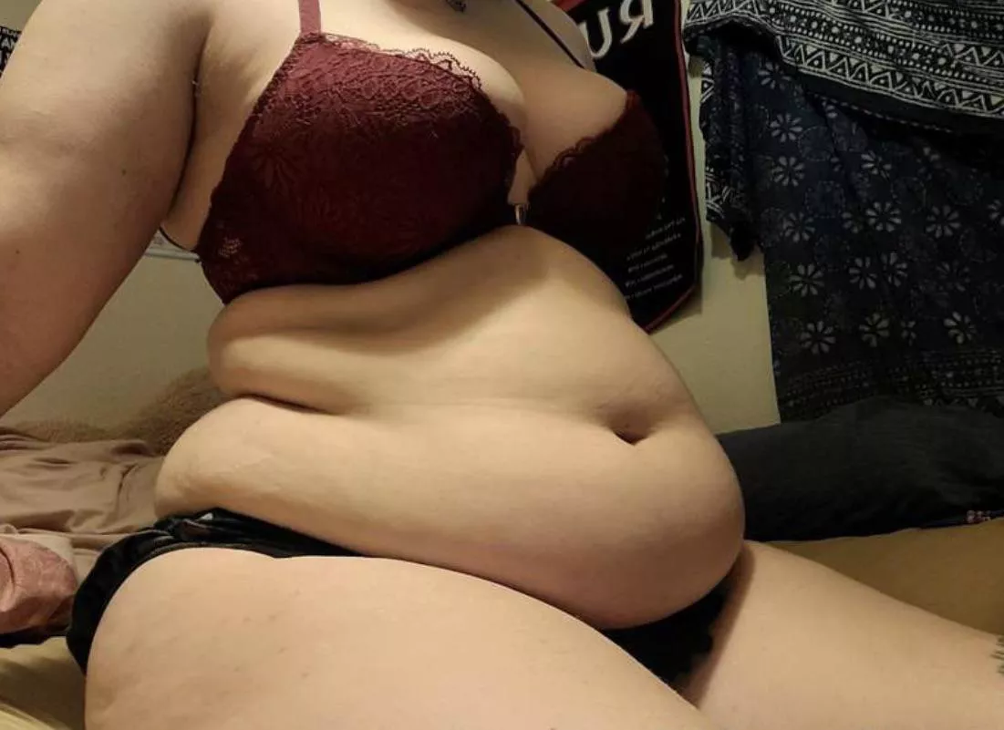 God I’m getting fat posted by FatPeopleEatFood