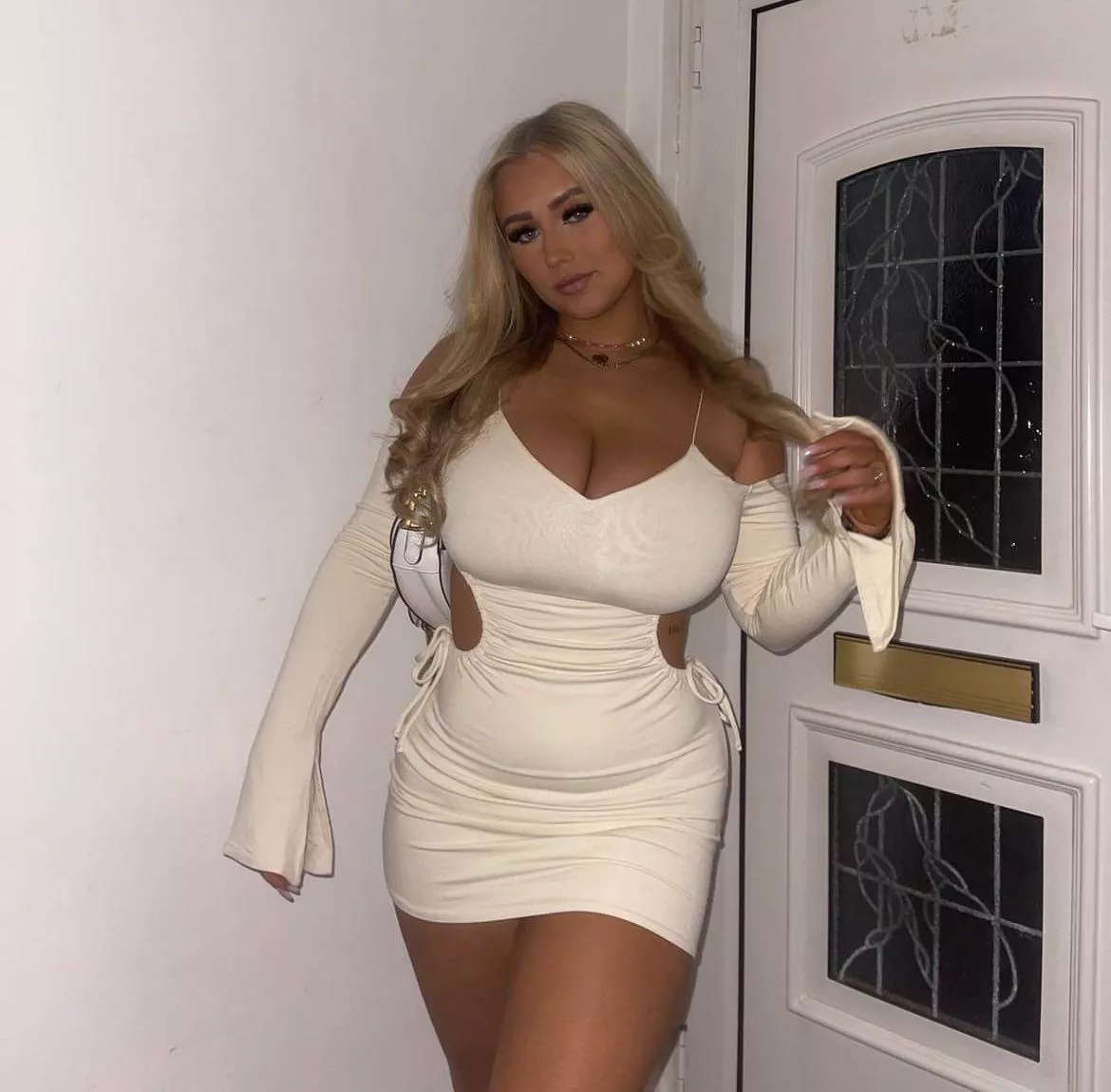 Gracie posted by salatvlad