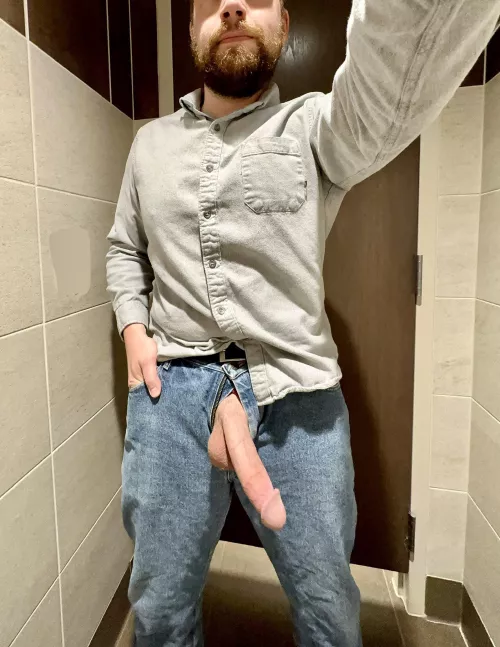 Hard at work. [35] by icytonight450