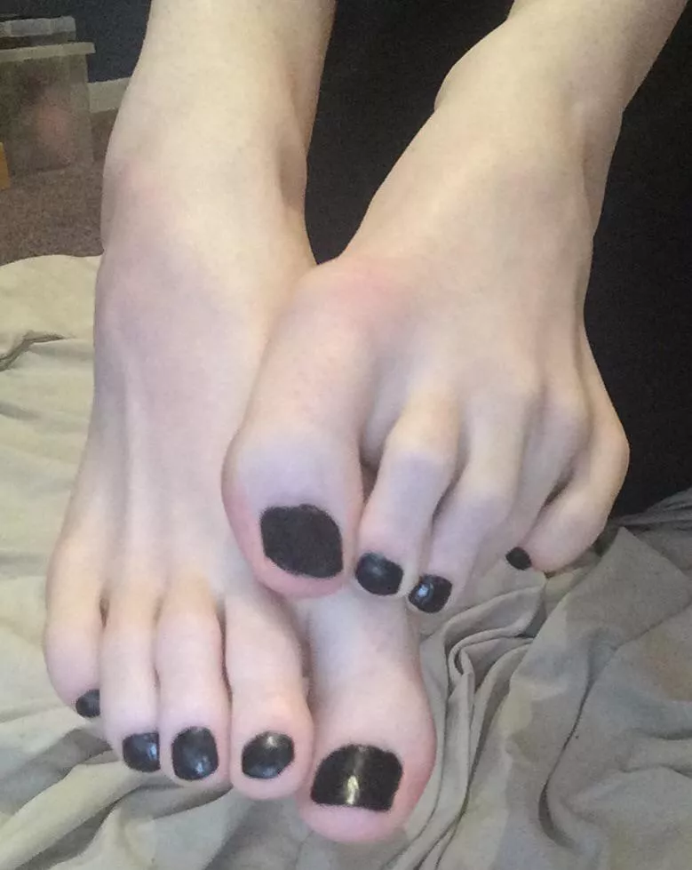 Hello there 😘 posted by MissPirait