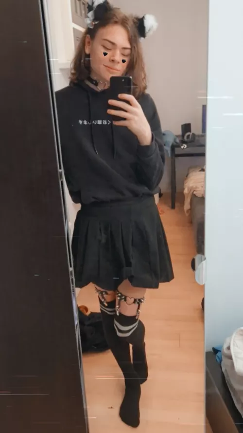 Heya, this is my first post on here :3 by leroygriepidfc