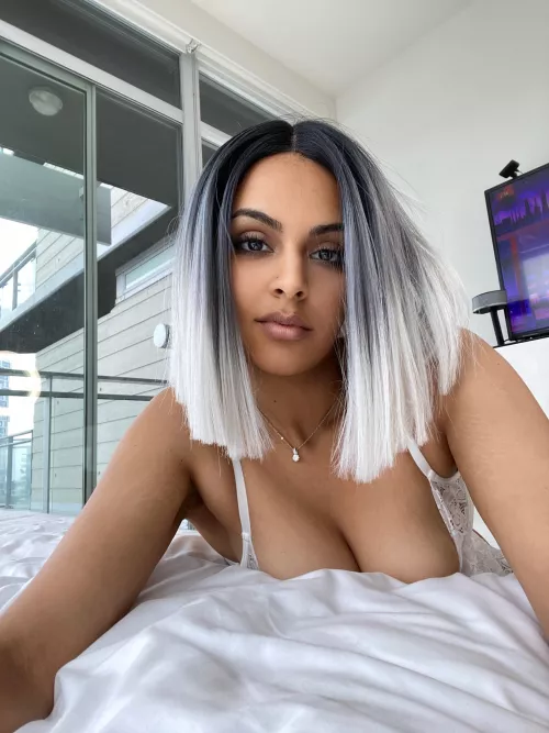 Hi on a cloudy day by BabyPractical405