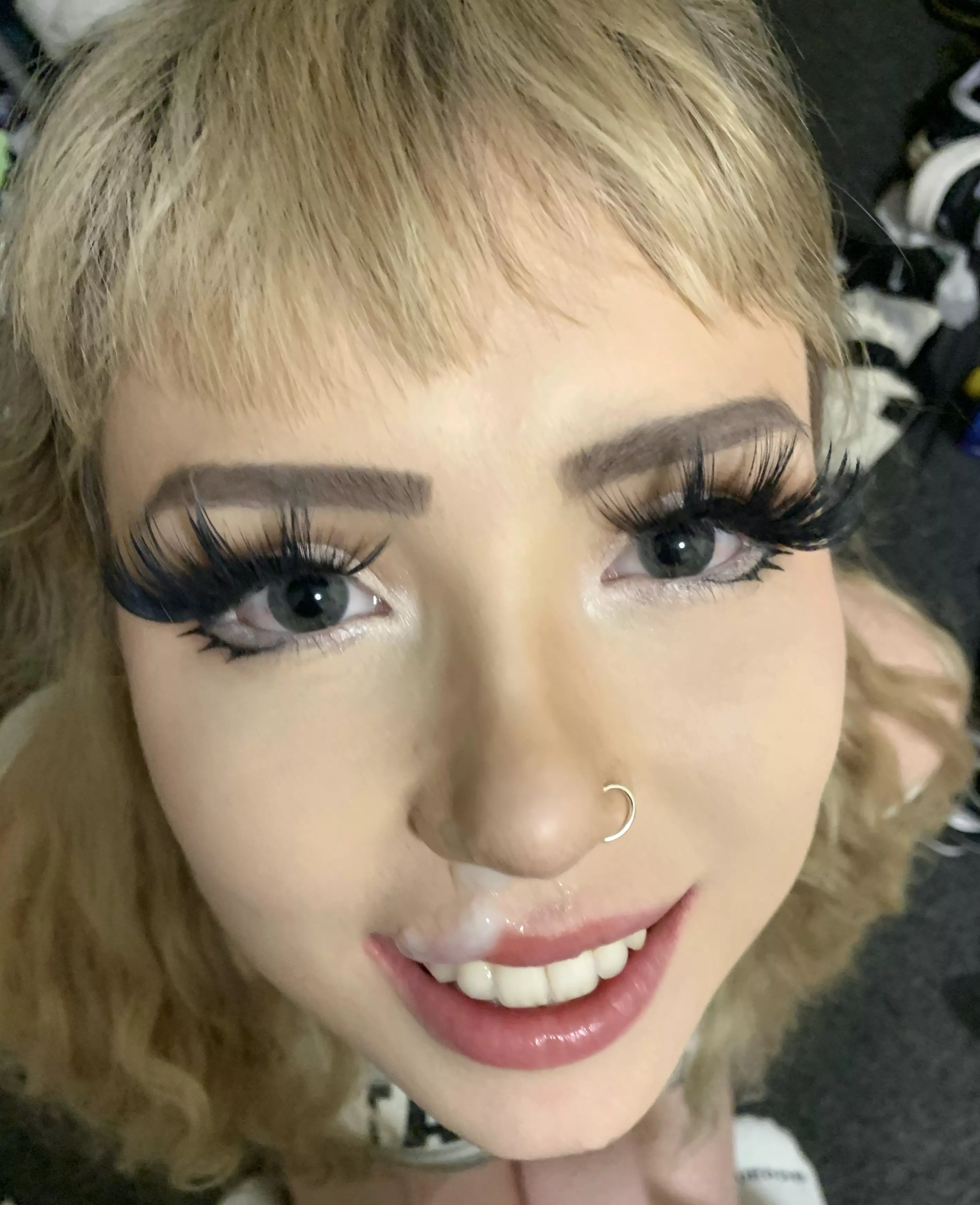 i’m a happy girl 🥰 posted by loli_candy03