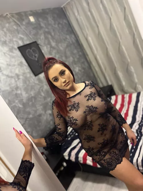 I'm like a model but with bigger boobs by lennard_egi