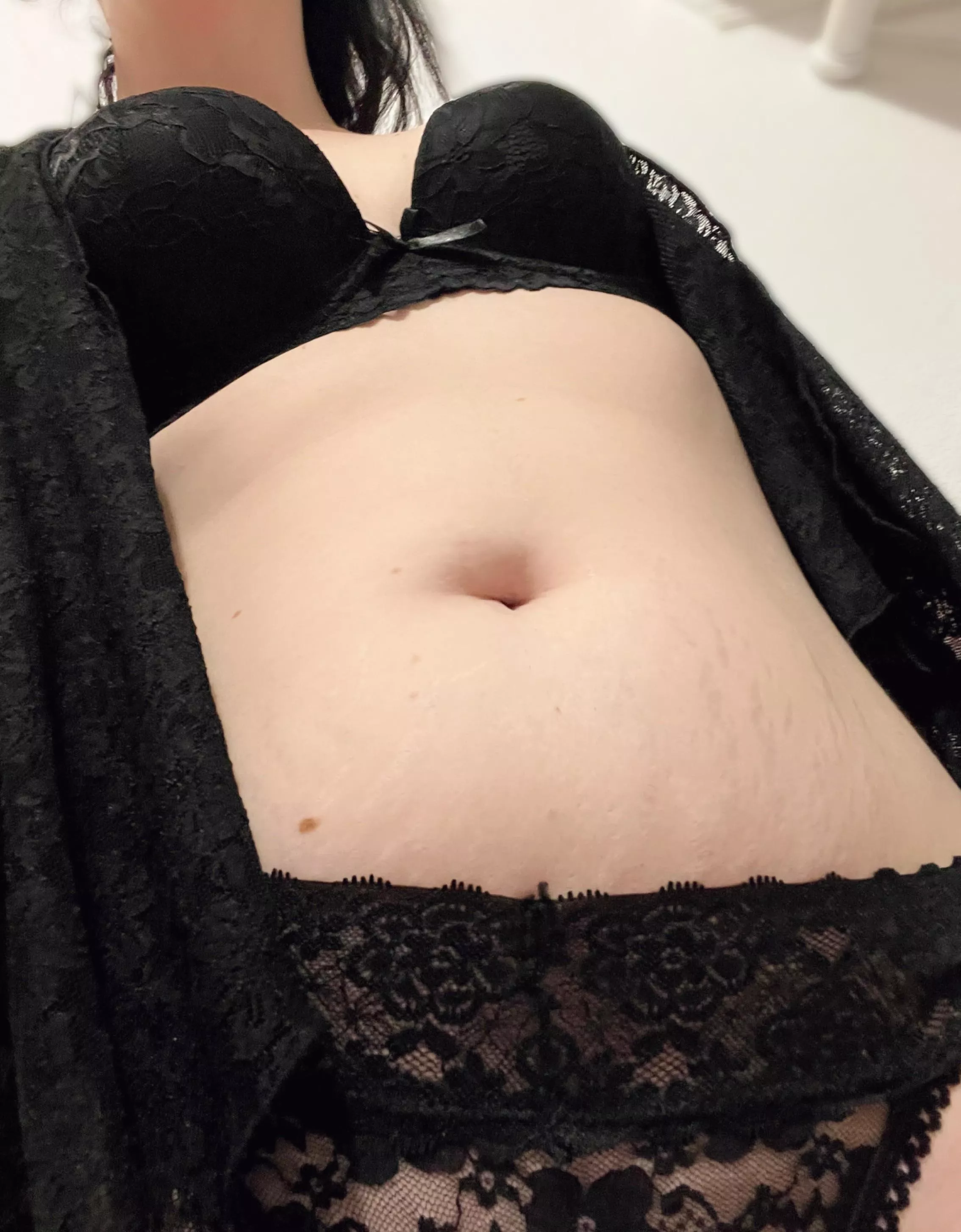 Just a normal mom but with a kinky side 😈 posted by Bare_foot_sole