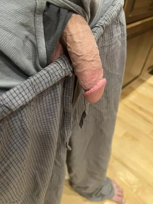 Just woke up whats a guy to do…. by itaiforyou