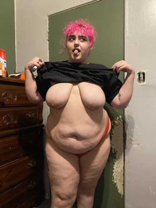 kiss my belly ? by lovemevibe