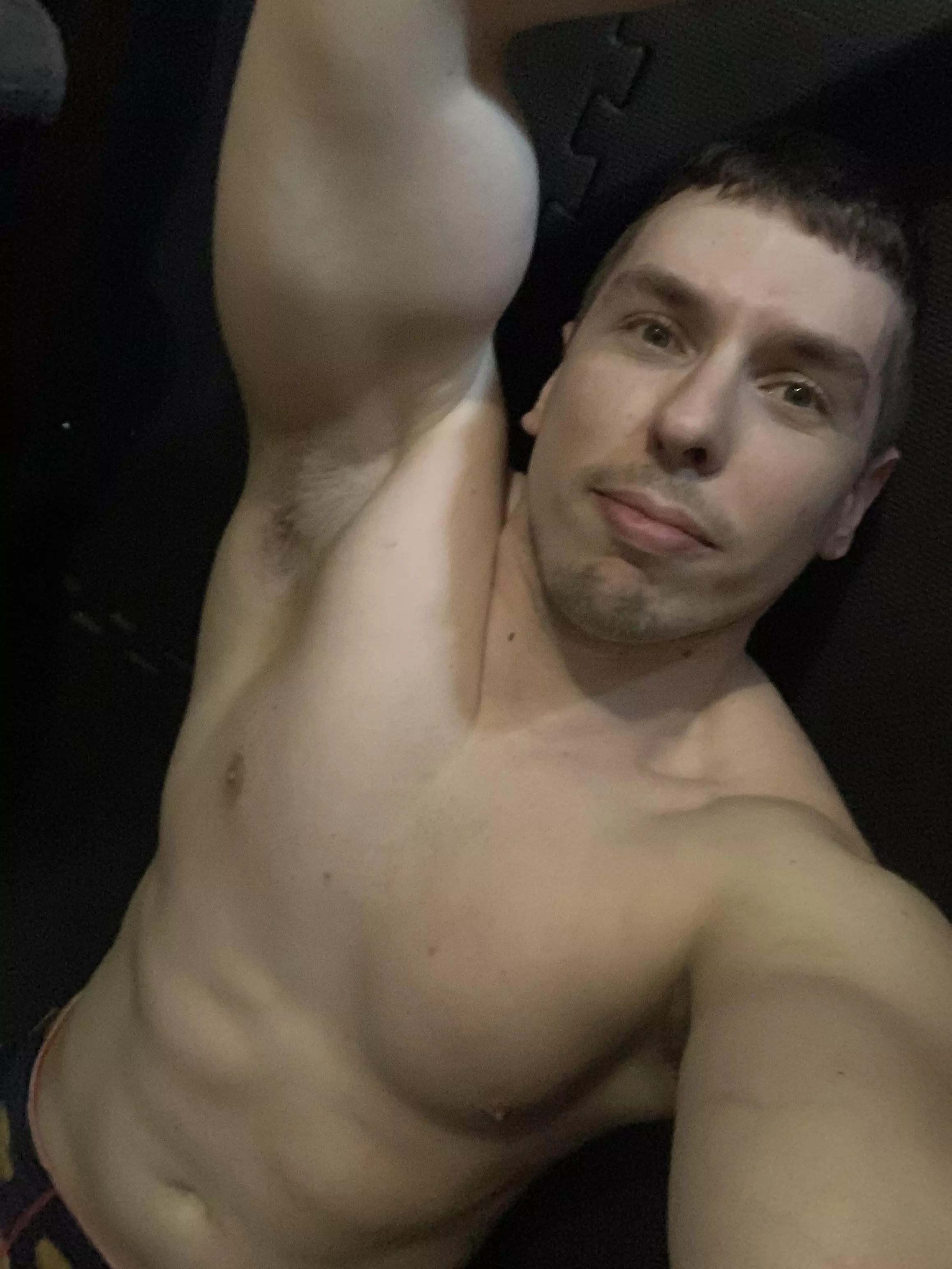 Mid workout. posted by kokirimuscle