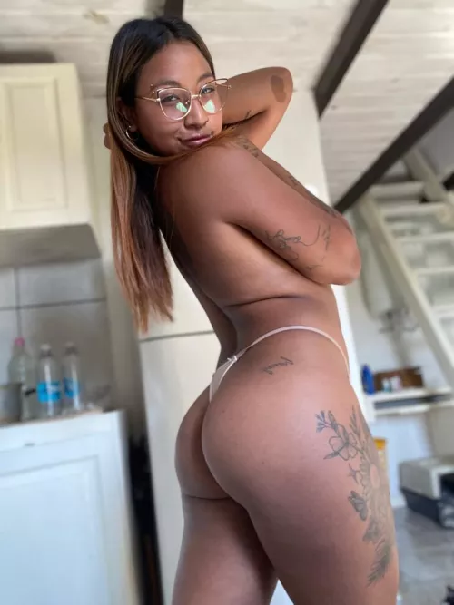 My delicious body by EmilyS_5