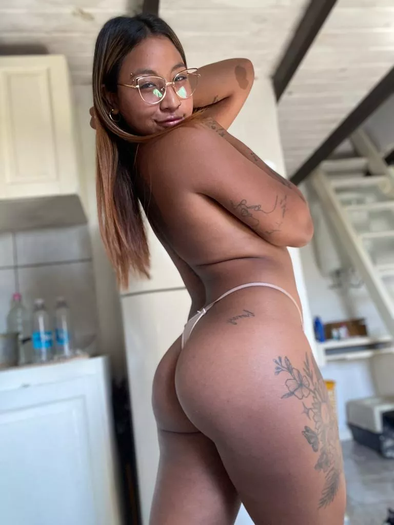 My delicious body posted by EmilyS_5