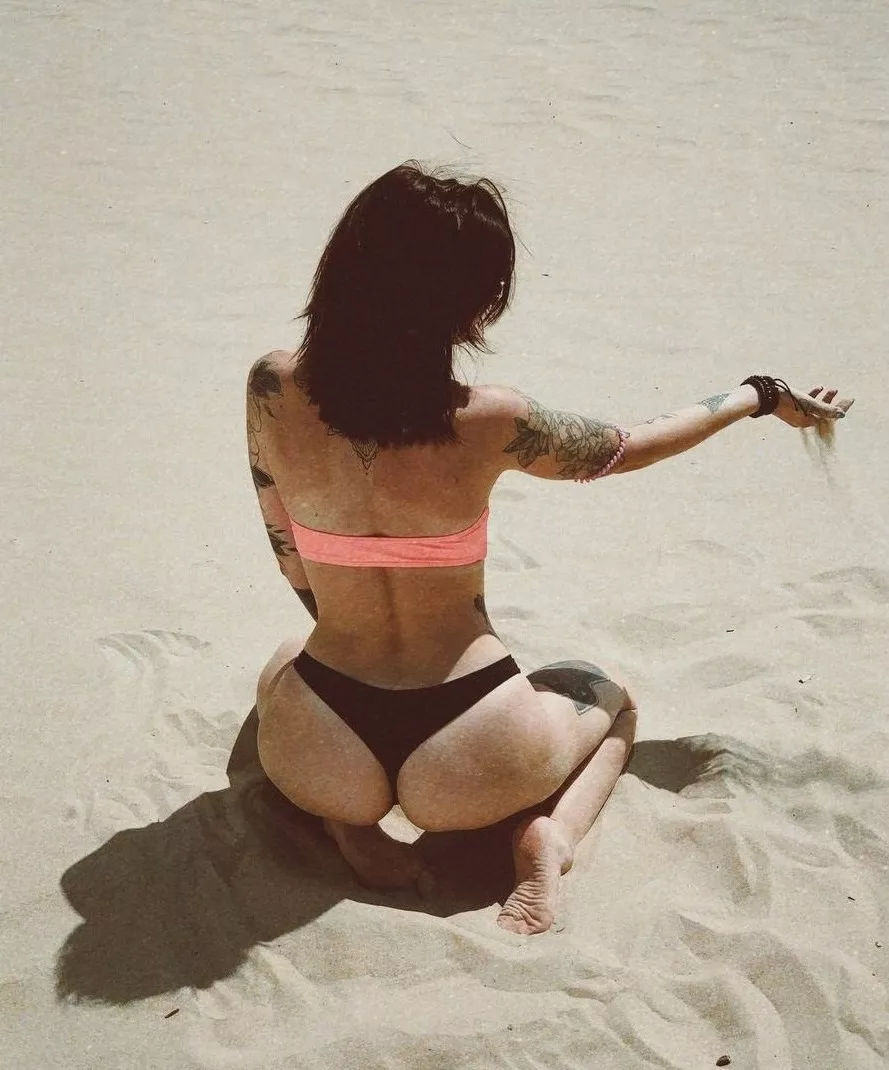 My underwear is already soaked, so it's about time you took it off 😏[f] posted by Gloria_Rivera