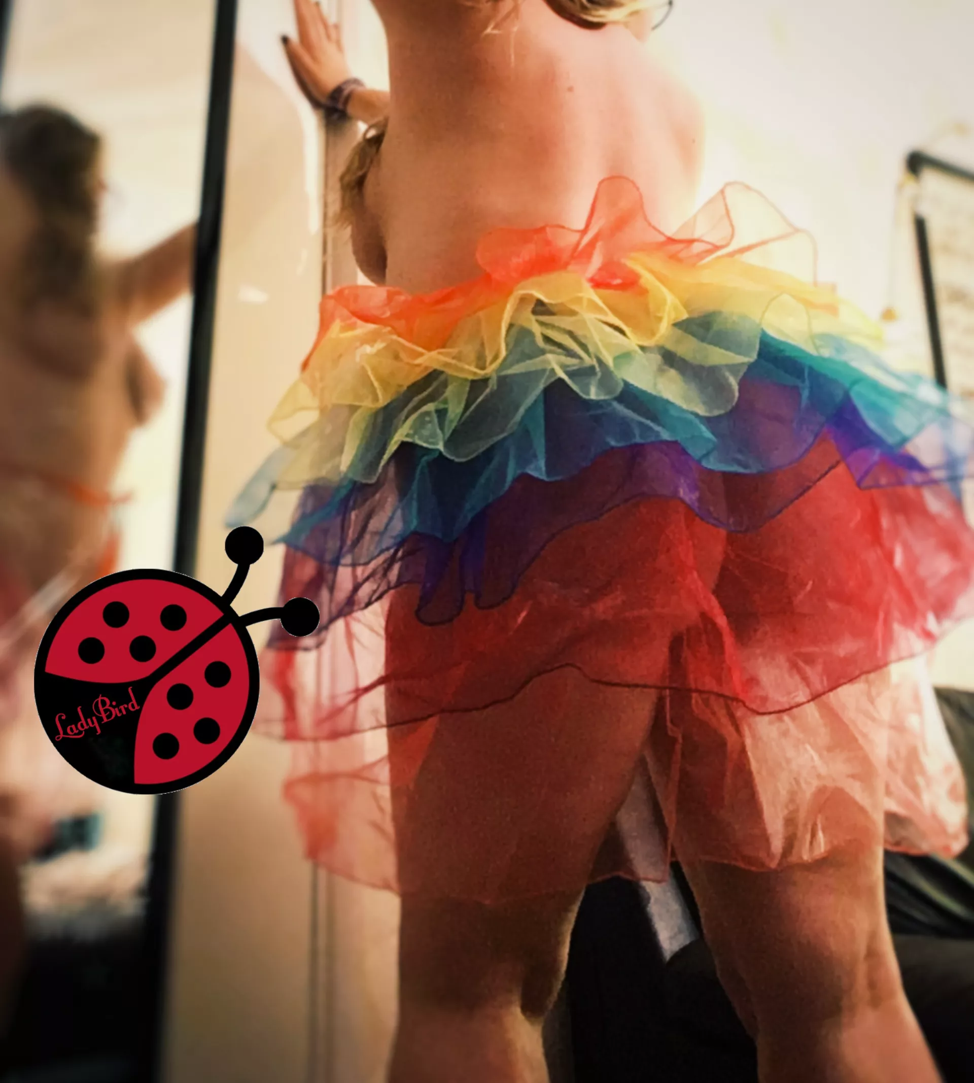 Naughty, naked circus stripper? 🤡 posted by Ladybird-Ladybird