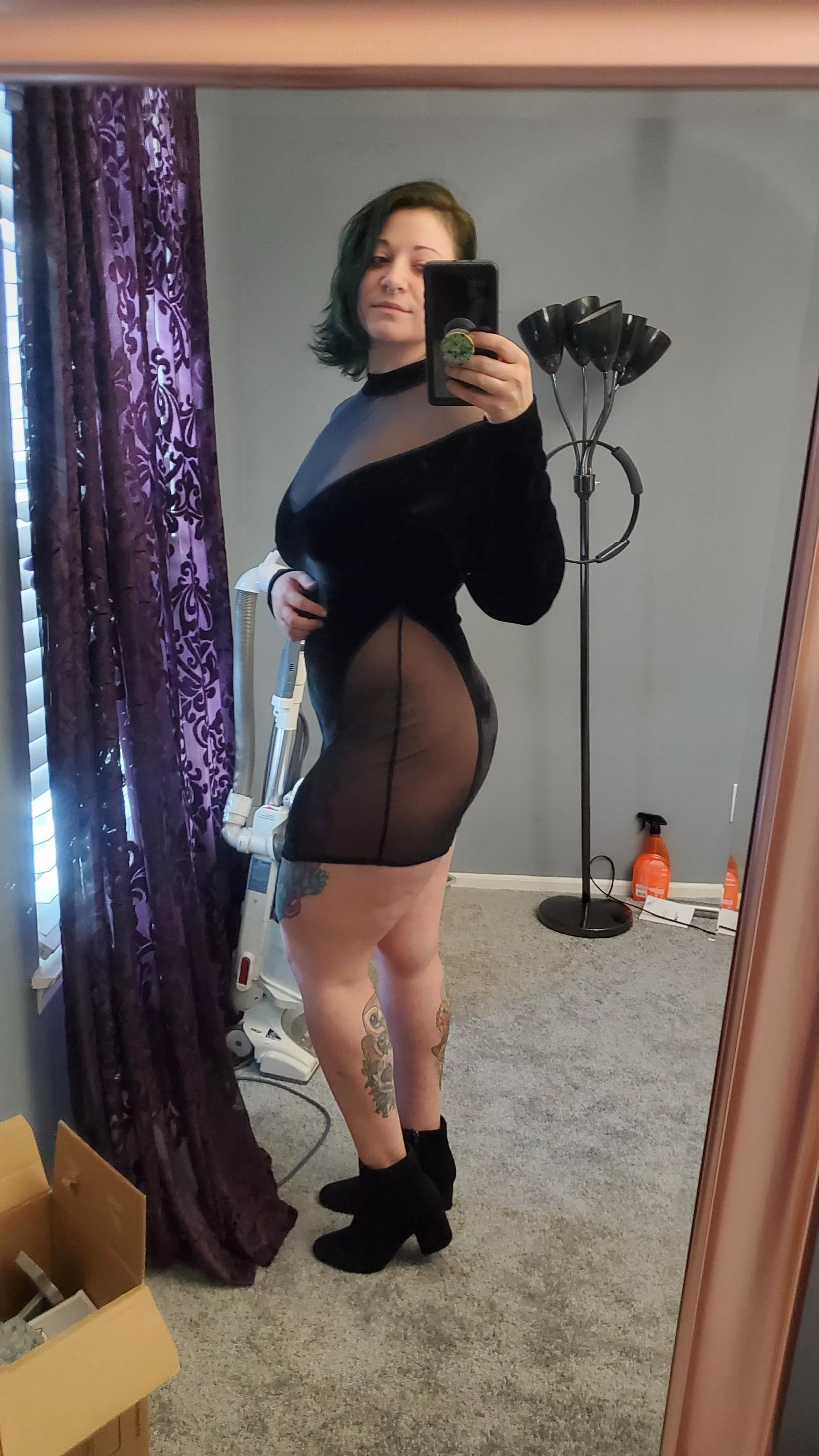 OH I'm so keeping this dress! posted by NoviiG