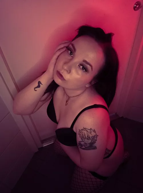 on my knees by erikadoeskinky