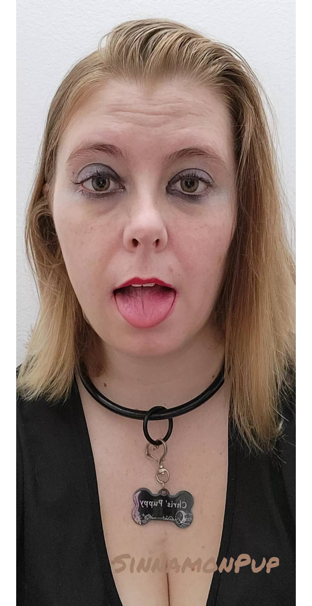 Sinnamon is all dressed up and ready to play posted by SinnamonPup