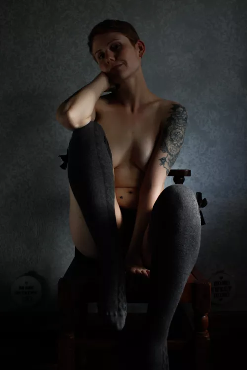 Smouldering in the sun's dying light ^^ by stretchykitten