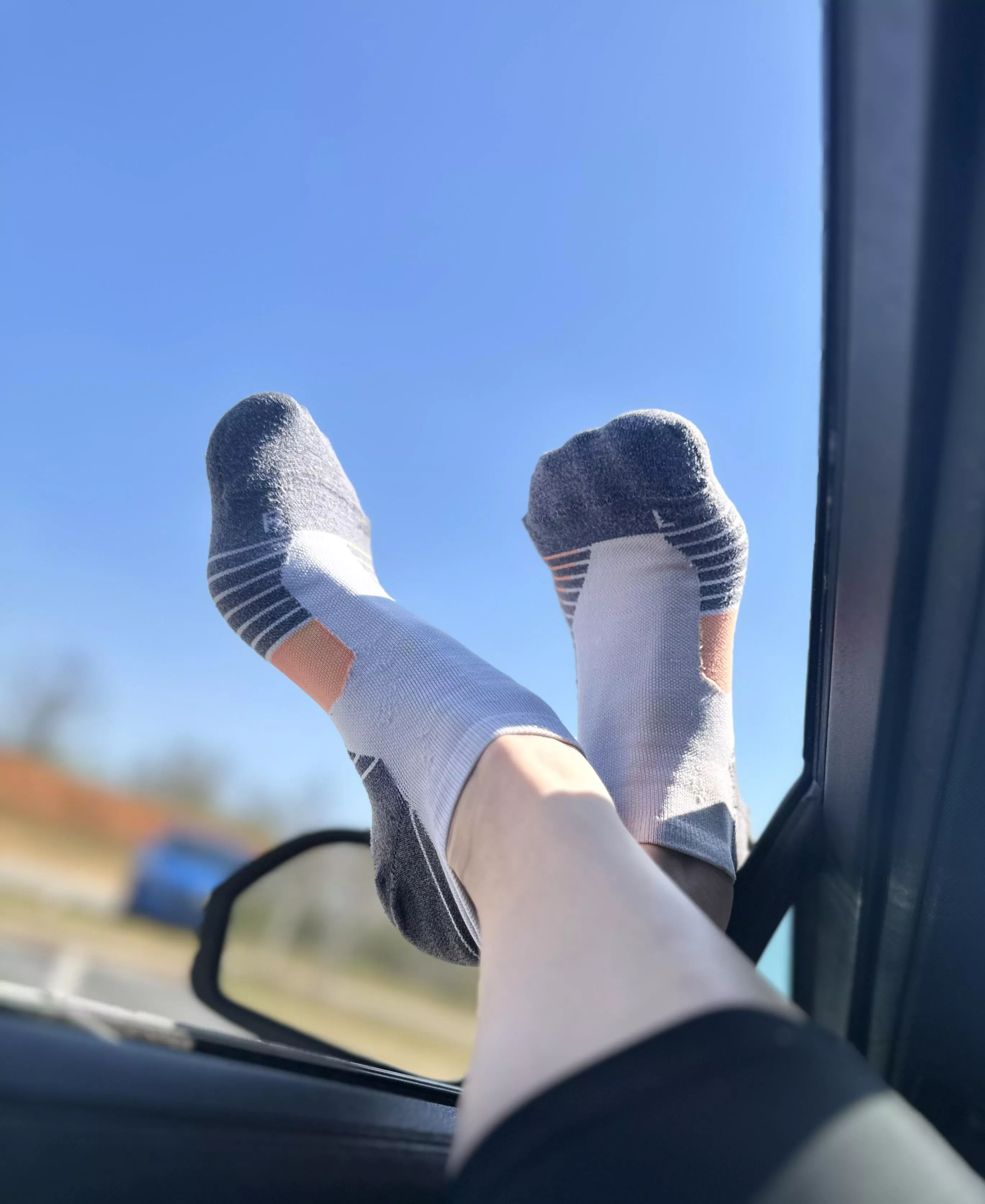 Sunny day…oc posted by Mistresssuzies