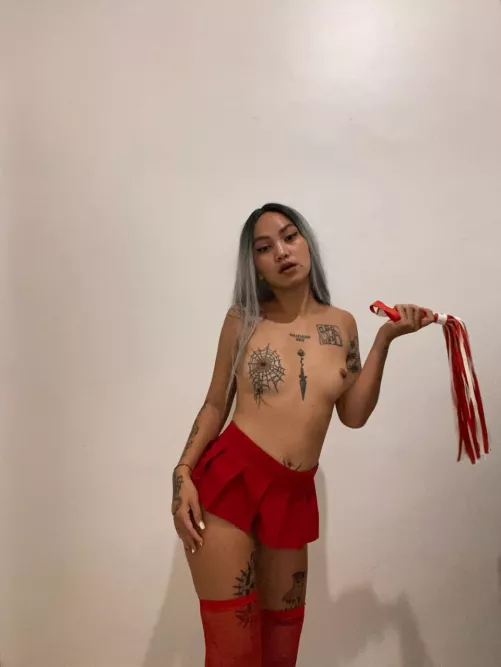 The power of vulnerability: A raw and honest portrait by FamouslyWatchful