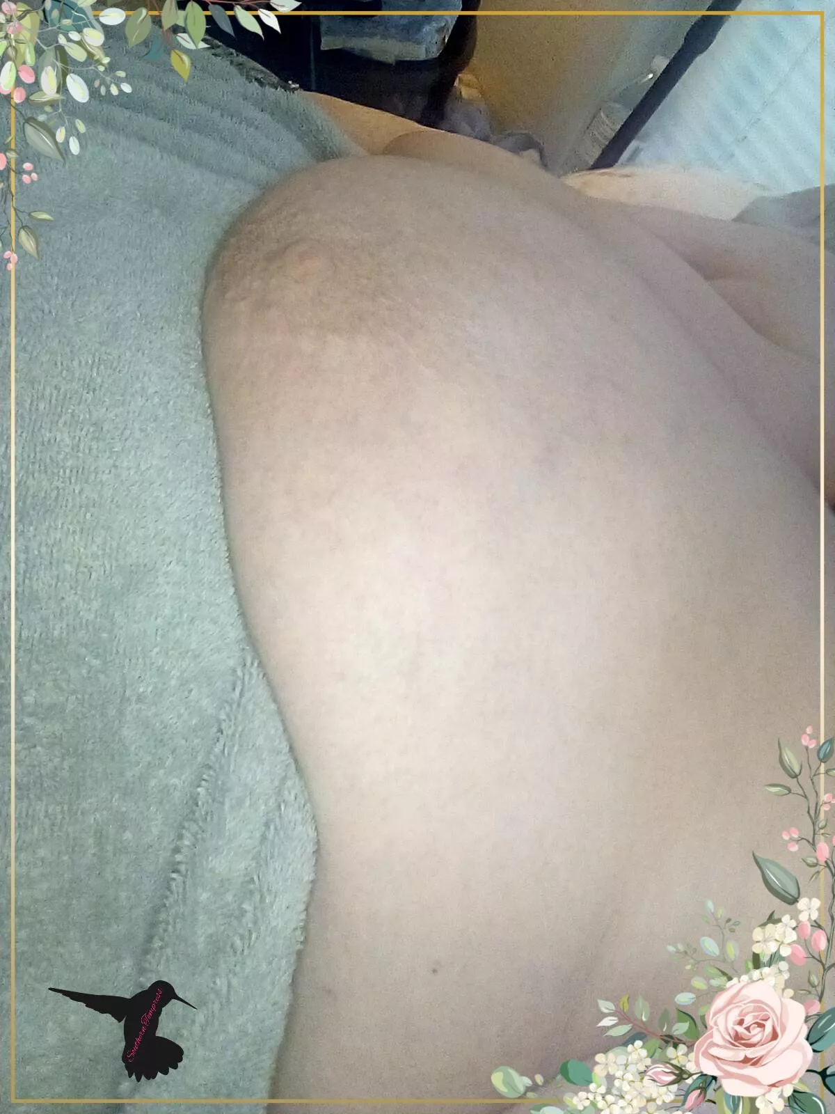 Titties Worth Framing! posted by SouthernTempress