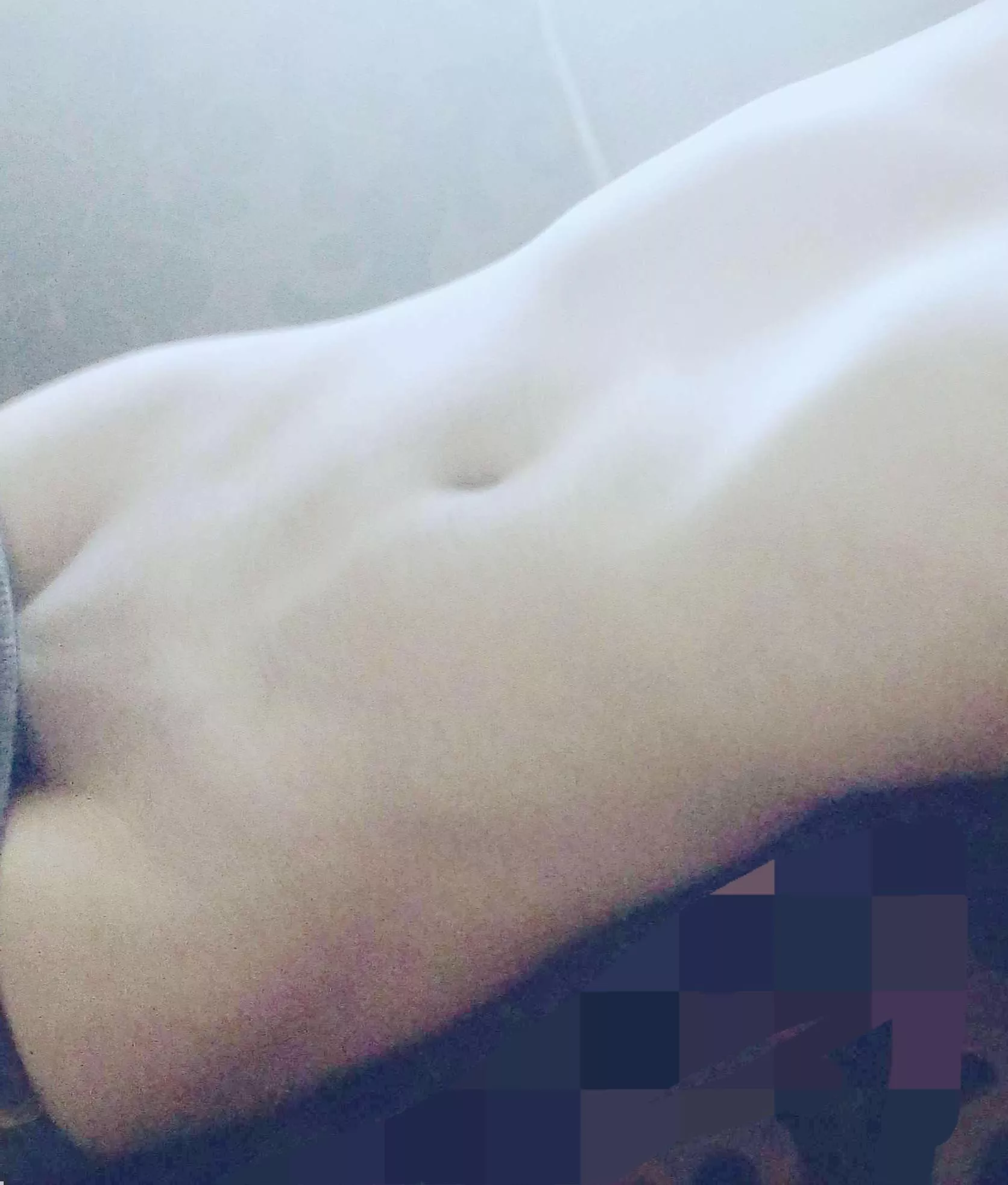 What would you do to my boyish midriff?~ posted by PoisonApple99