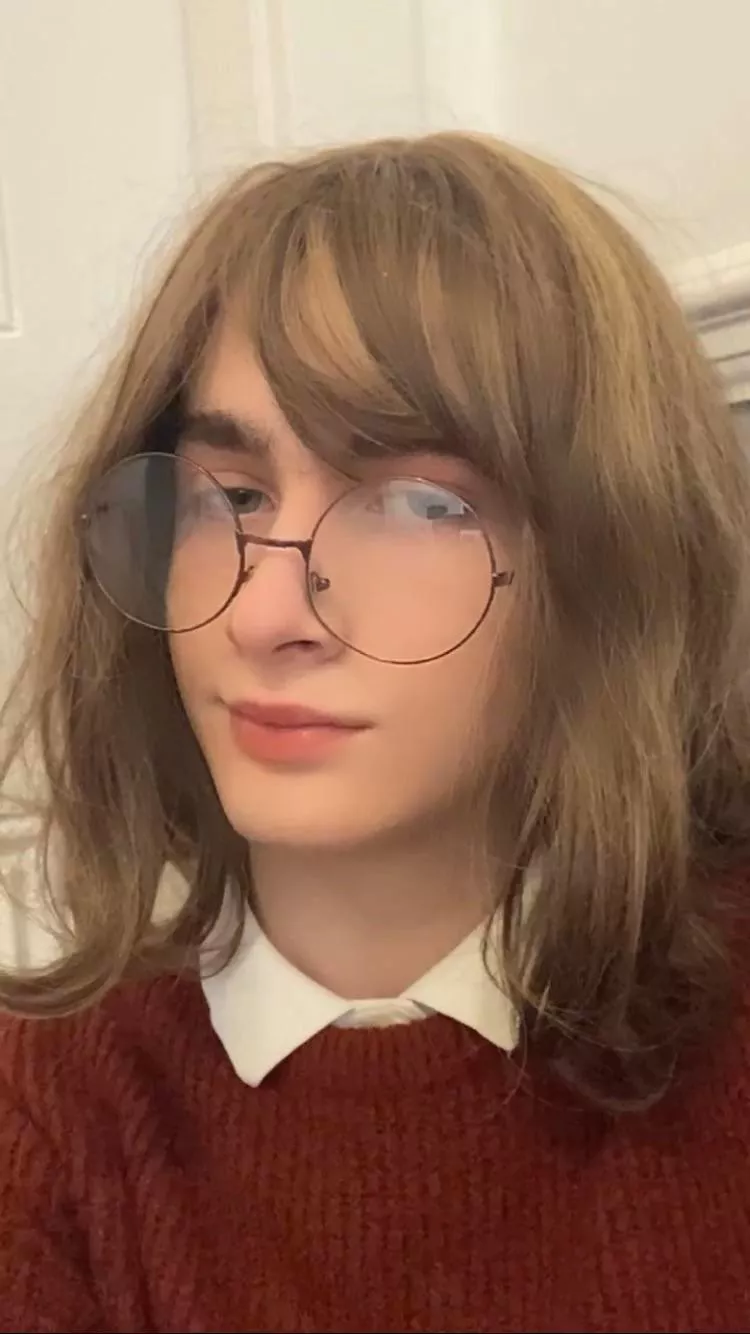 Who else is gonna miss our winter outfits 🥲 posted by Uncarpsie