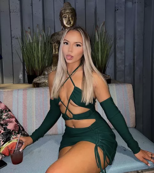 You're on a date together by superricerocket