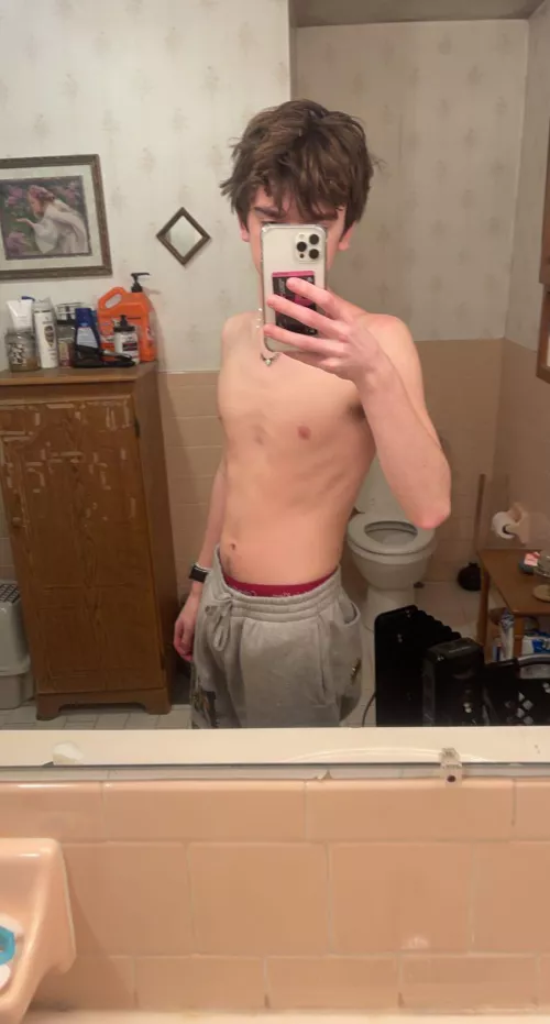 19 mirror selfie :p by Competitive_Baker847