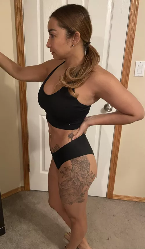 (43)[f] need a partner to help with my squat form! by Dasecretme