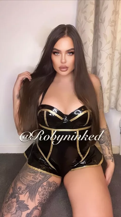 Are you looking for a new key holder? 🔑 by Robyn_inked