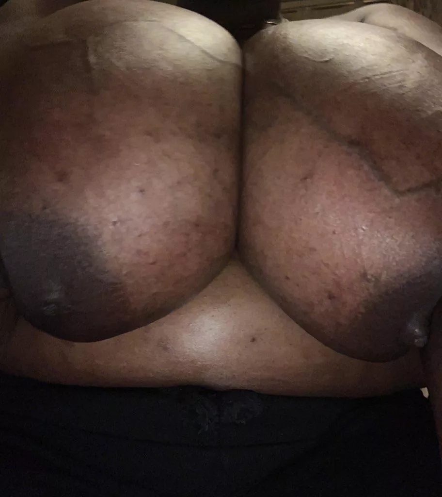 Bigger than my head and yours posted by Hoemione777