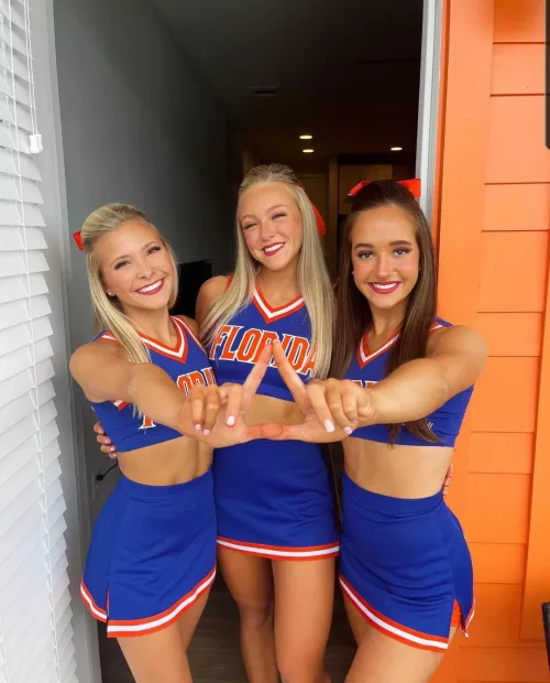 Cheerleaders by yobiden68129