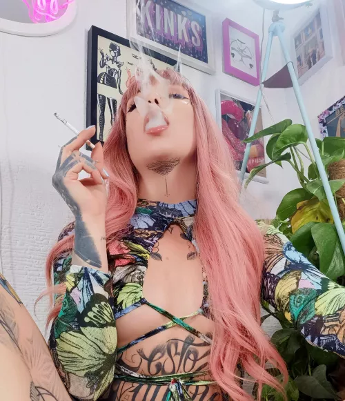 Did you stop scrolling? by Kinks2307