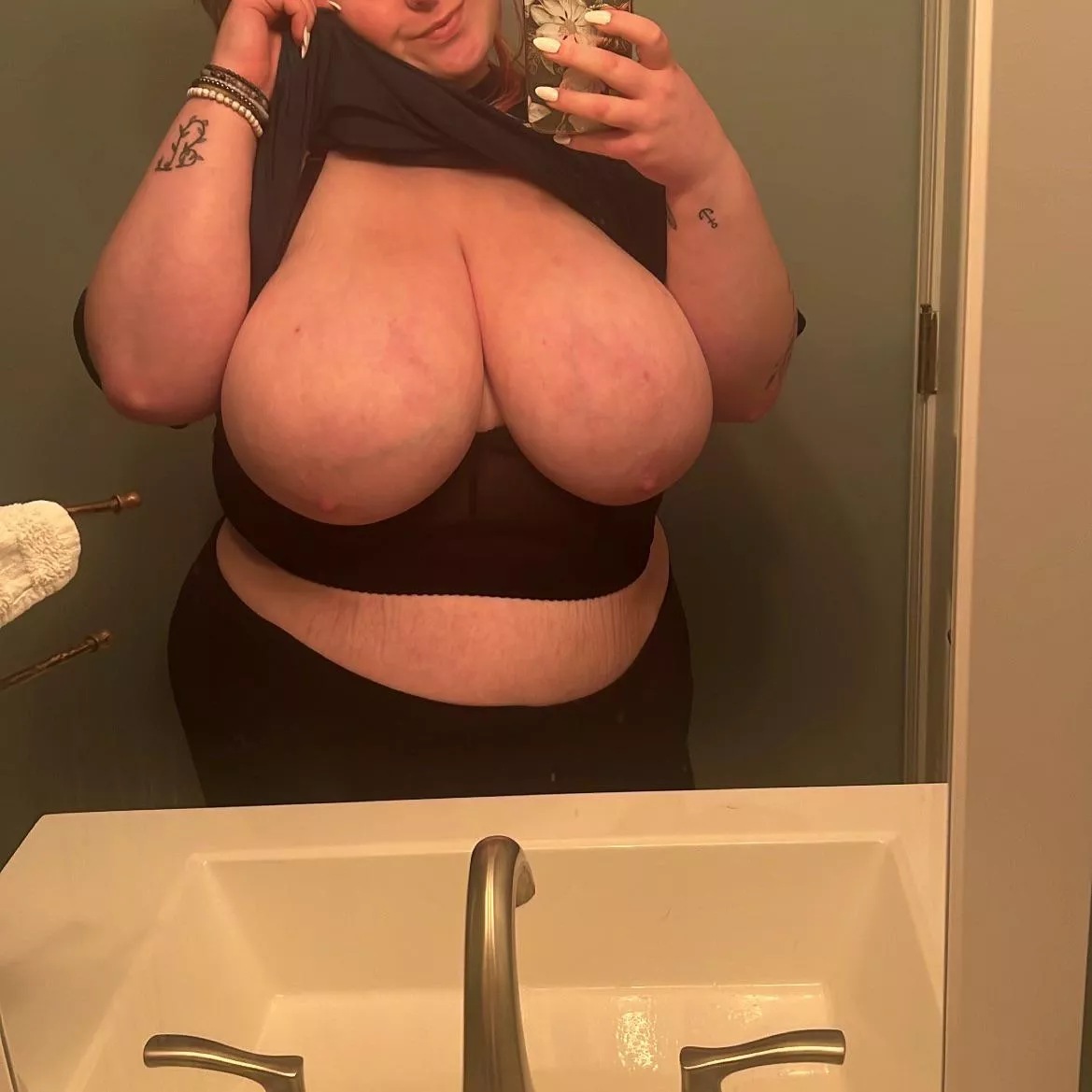 Flashing Friday posted by doyoudreamofmytits