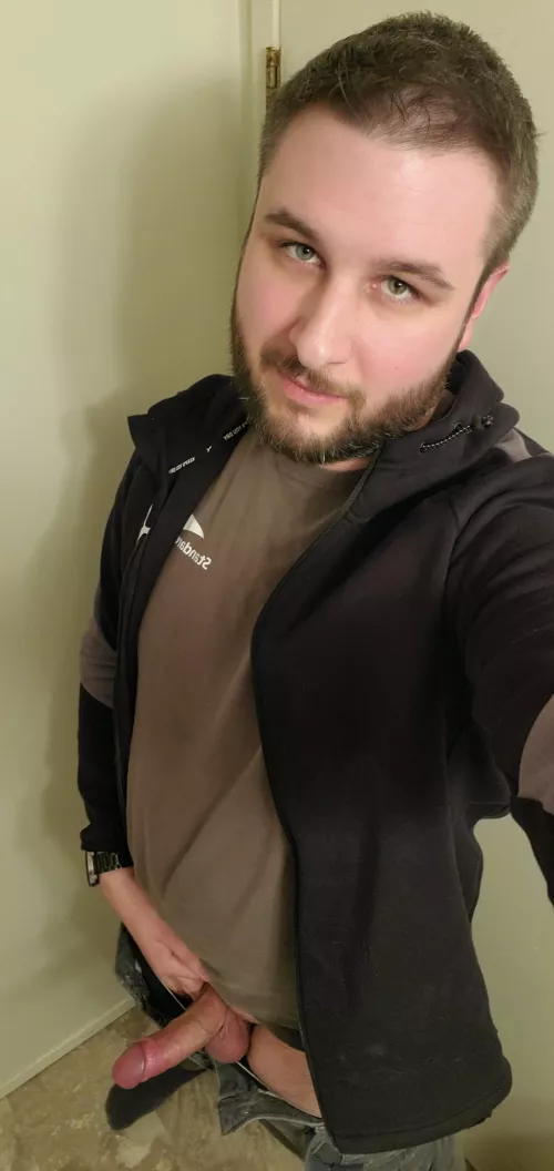 Fresh haircut and feeling good. How's your Friday? by slimslam_spaceman