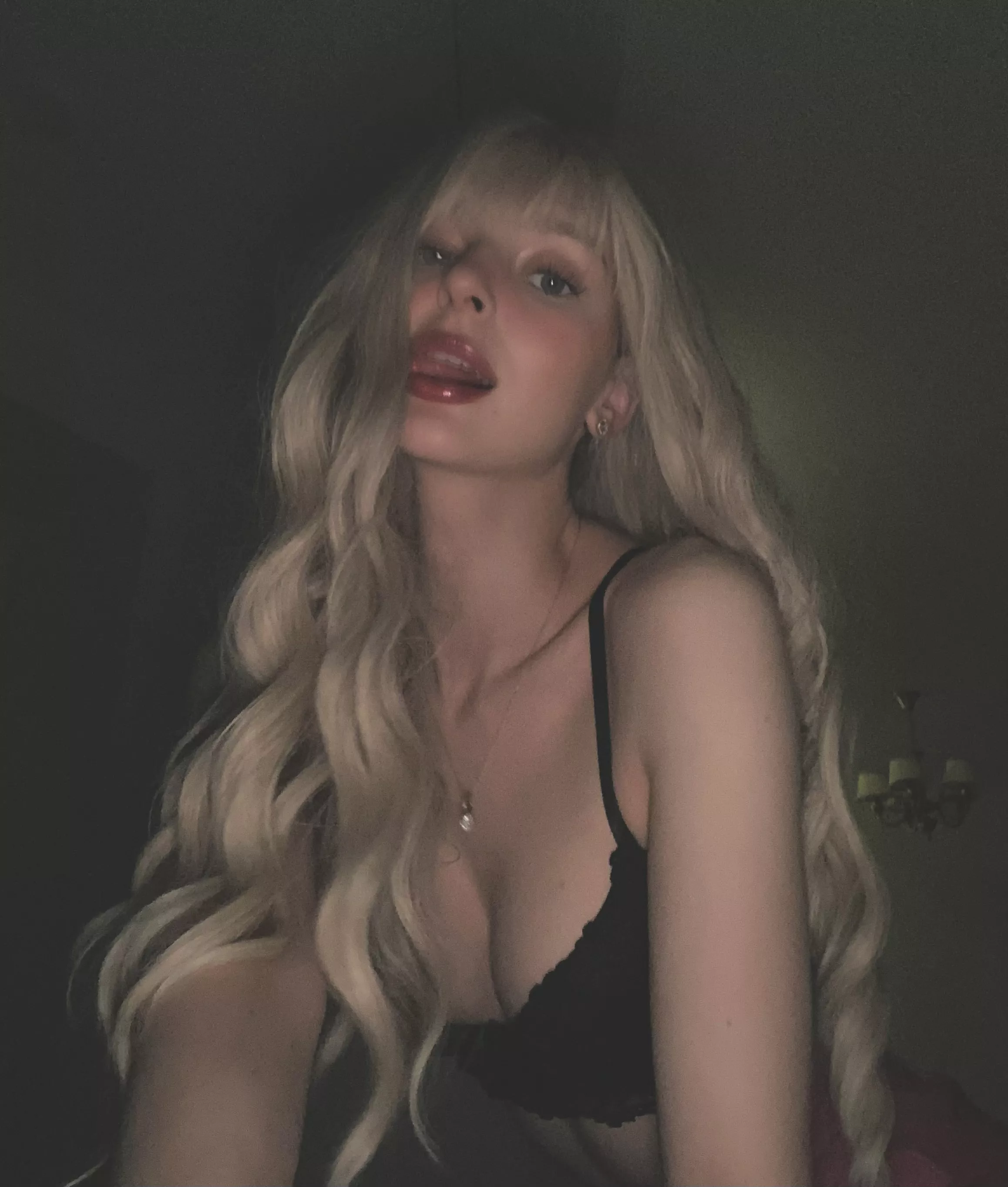 Fun things come in small packages posted by Sicuwuowo