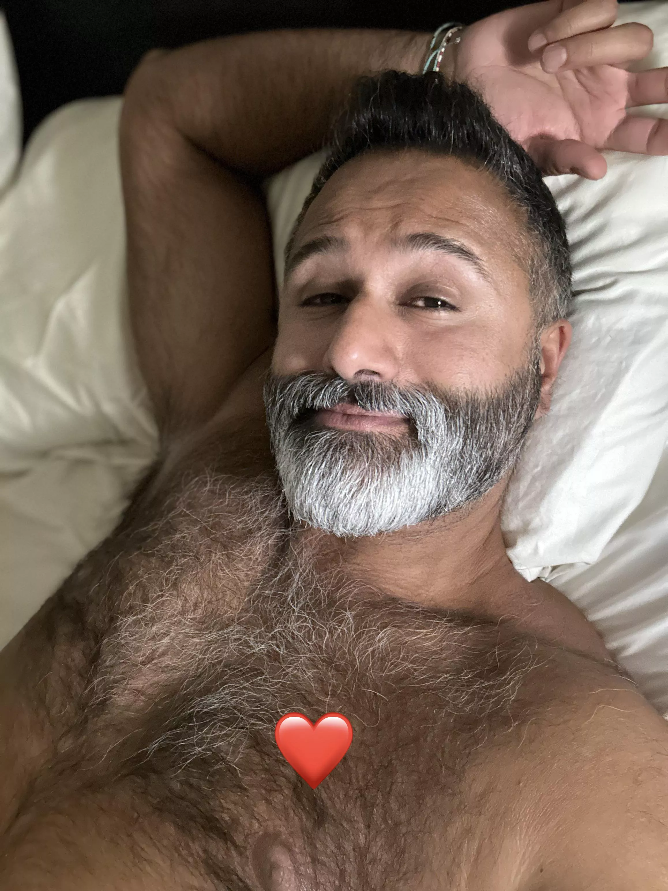 hairy [40] brown dad, love a bottom son, love slim younger, HMU posted by samchatsnap