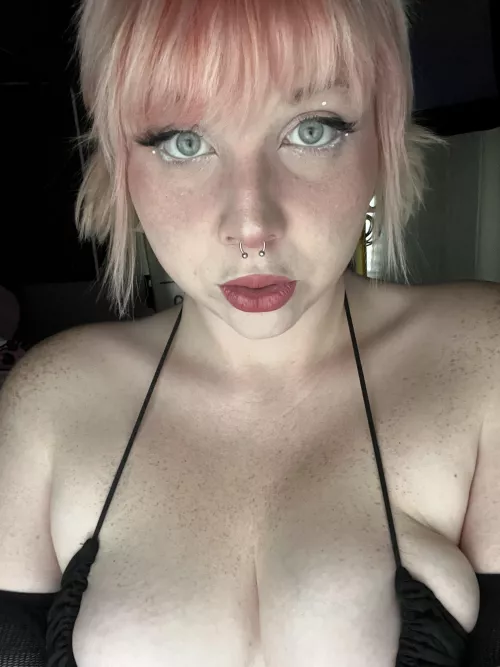 Hope everyone is having a great Friday❤️ by ruhneighhhh