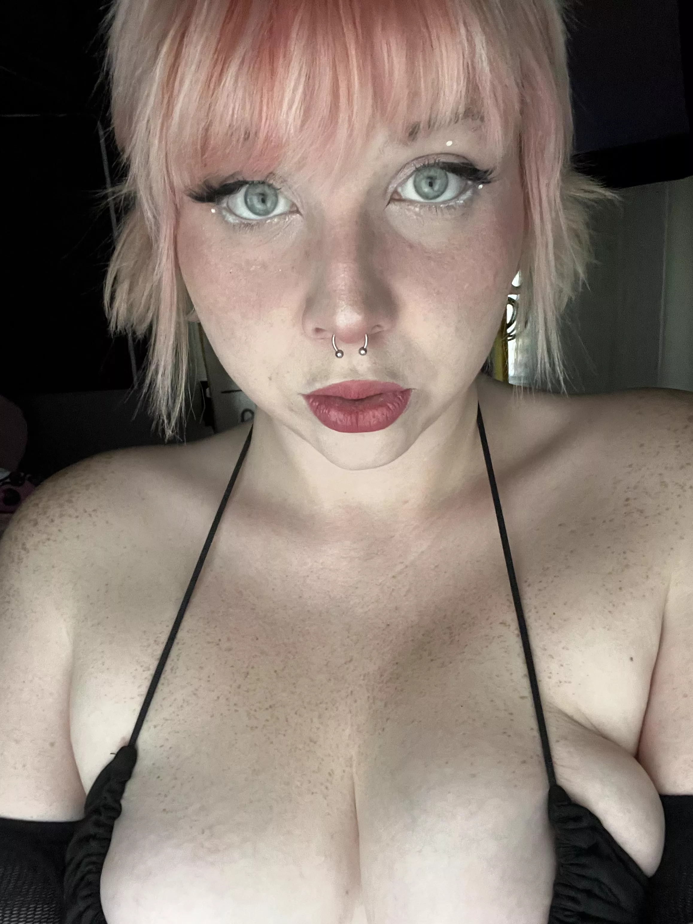 Hope everyone is having a great Friday❤️ posted by ruhneighhhh