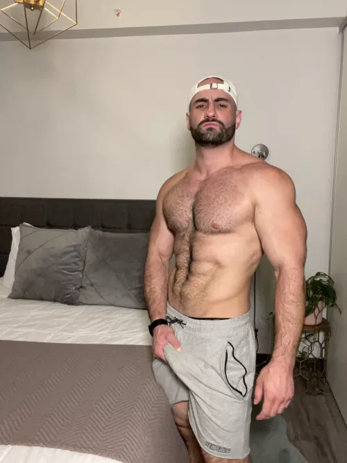 Hope nobody spots this bulge in the gym..! by DueSir3312