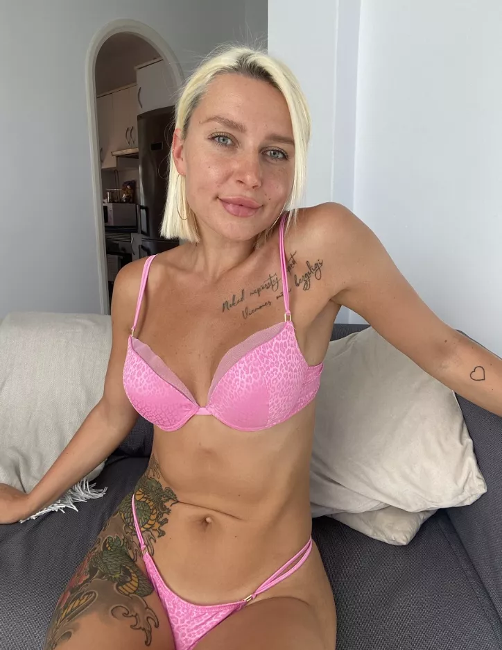 I can be your cute small blondie your wife won't know about. f32 posted by Striking_Relative242